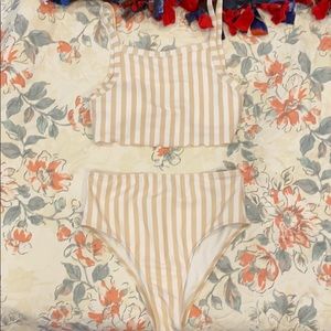 Cute Hollister swim suit!!